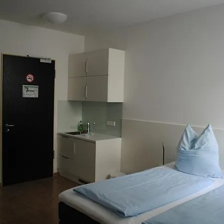 Otel Regensburg-apart 3*