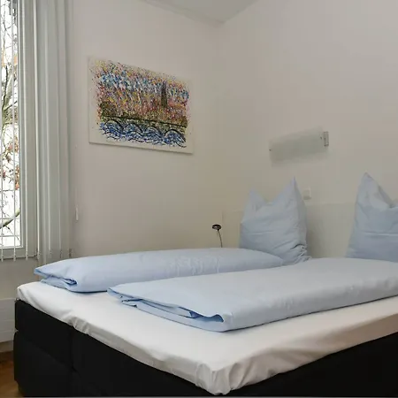 Regensburg-apart 3*